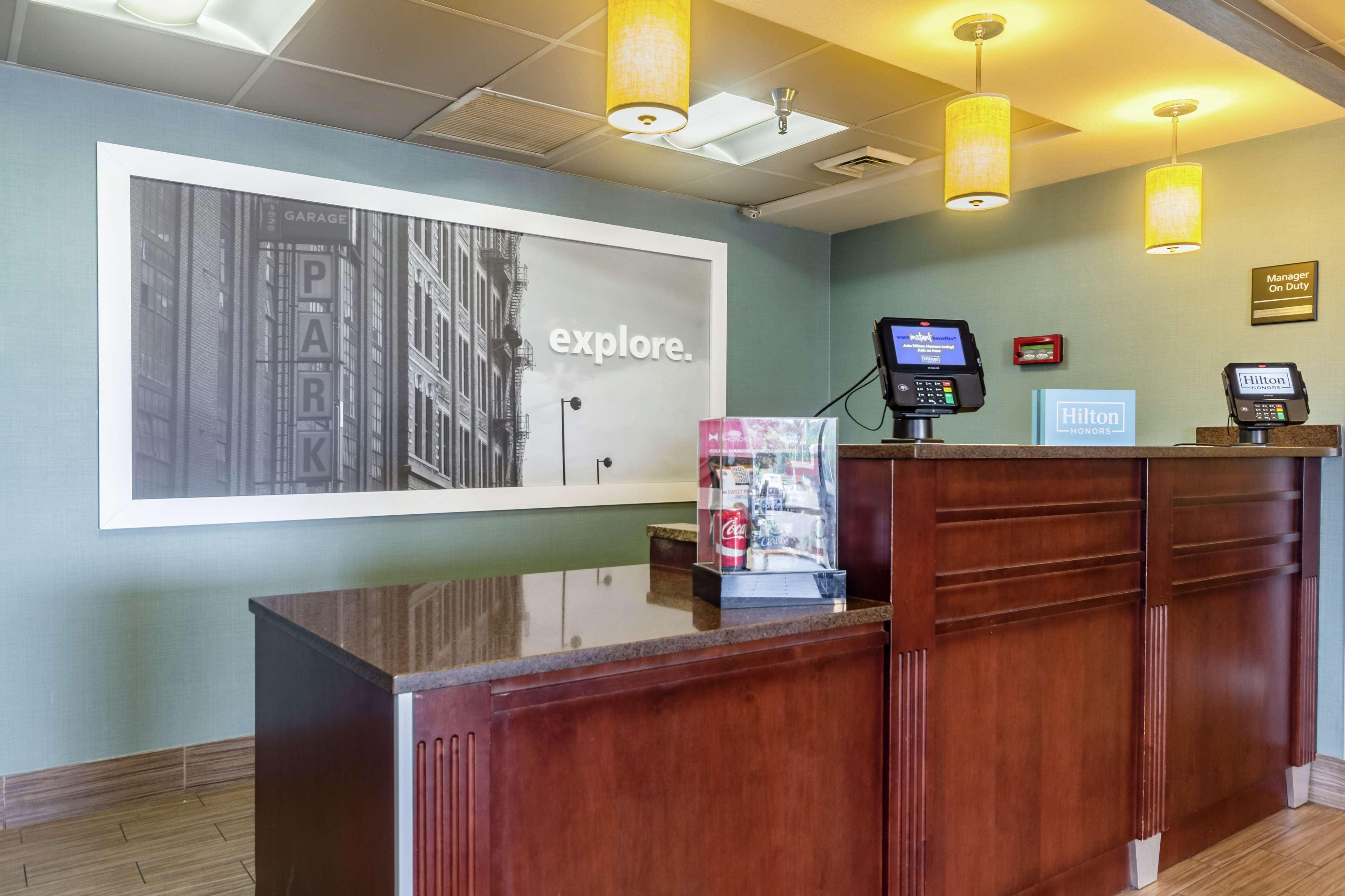 Hampton Inn Winchester-University/ Mall Extérieur photo