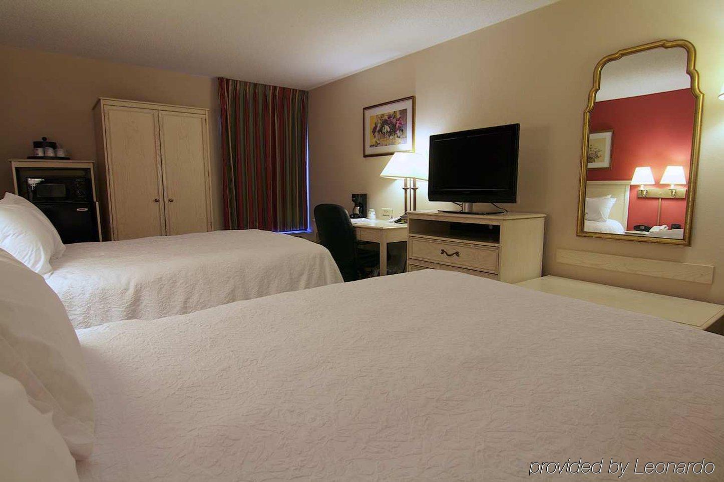 Hampton Inn Winchester-University/ Mall Extérieur photo