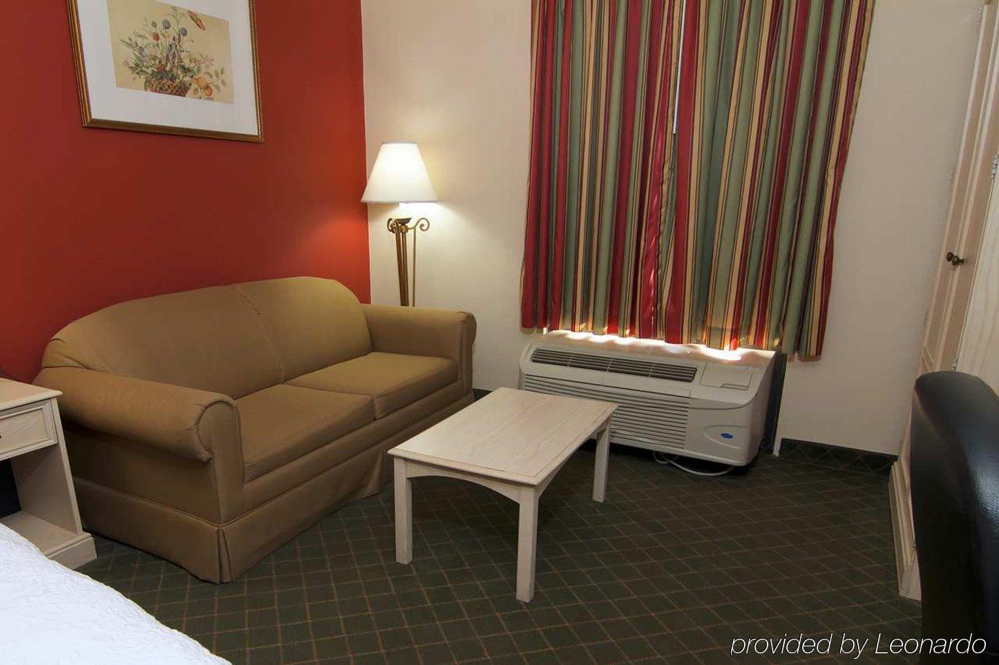 Hampton Inn Winchester-University/ Mall Extérieur photo