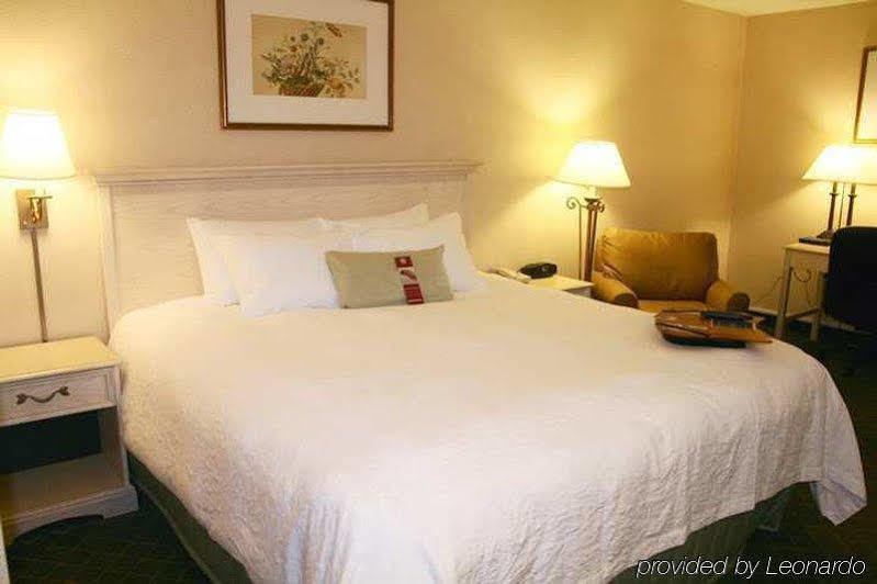 Hampton Inn Winchester-University/ Mall Extérieur photo