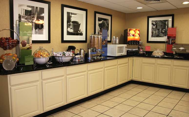 Hampton Inn Winchester-University/ Mall Extérieur photo